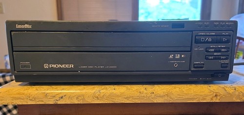 Pioneer v4400 laserdisc - pioneer,